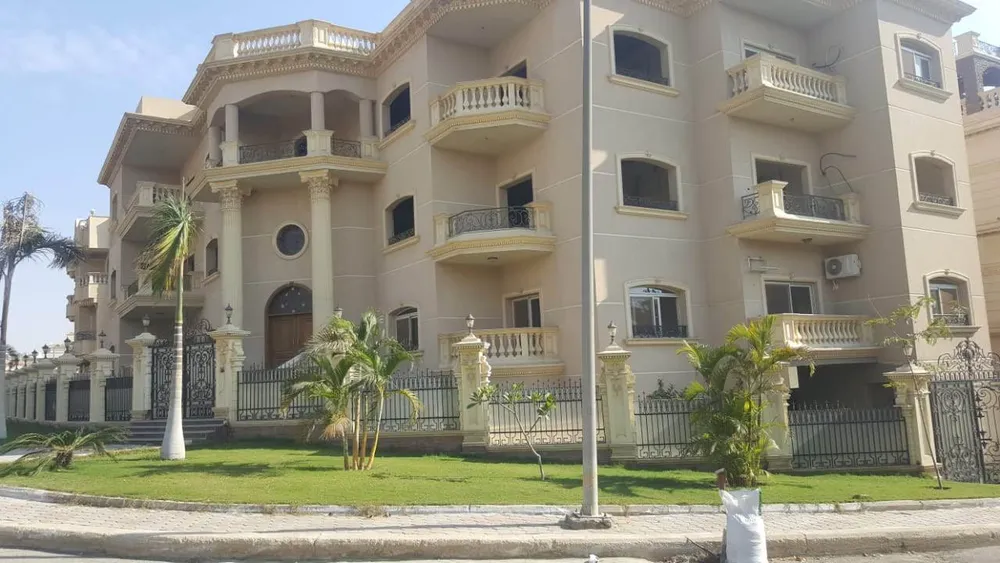 Apartment in West ElGolf